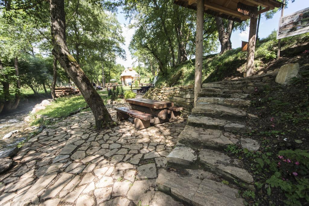 Gradacka Banja Brvnare Lägenhet Gradac  Exteriör bild