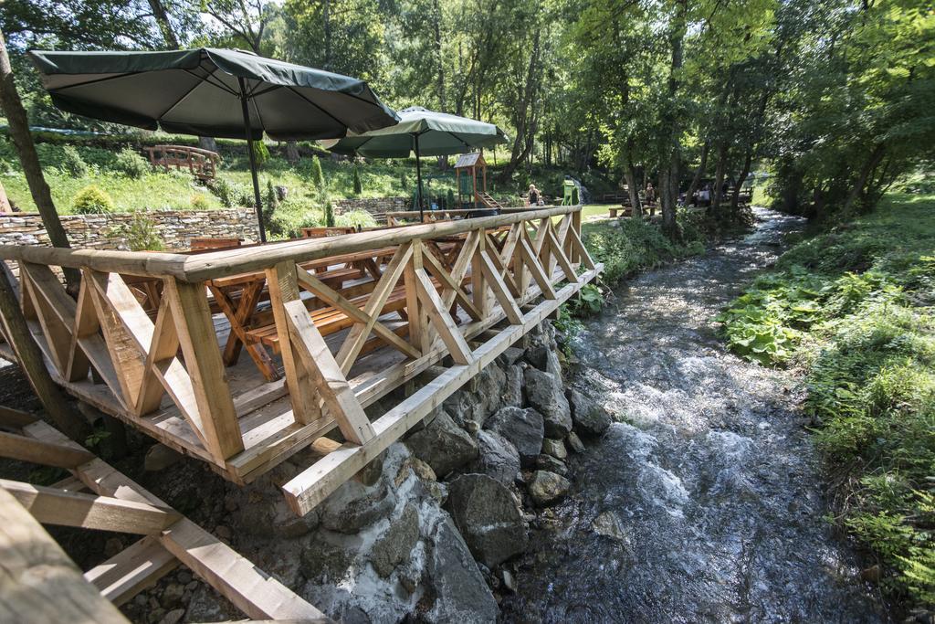 Gradacka Banja Brvnare Lägenhet Gradac  Exteriör bild